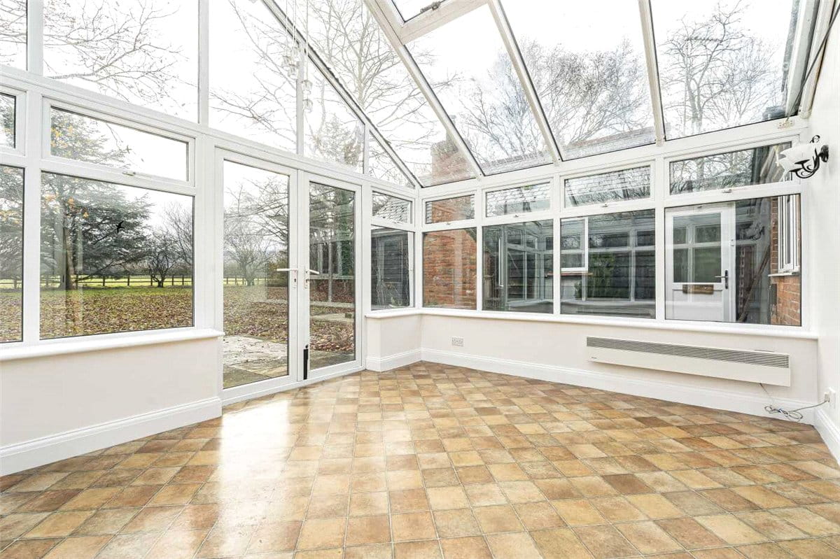 4 bedroom bungalow, Nash Lee Lane, Wendover HP22 - Available