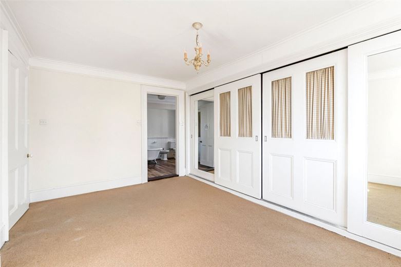 4 bedroom house, Park Village West, London NW1 - Available