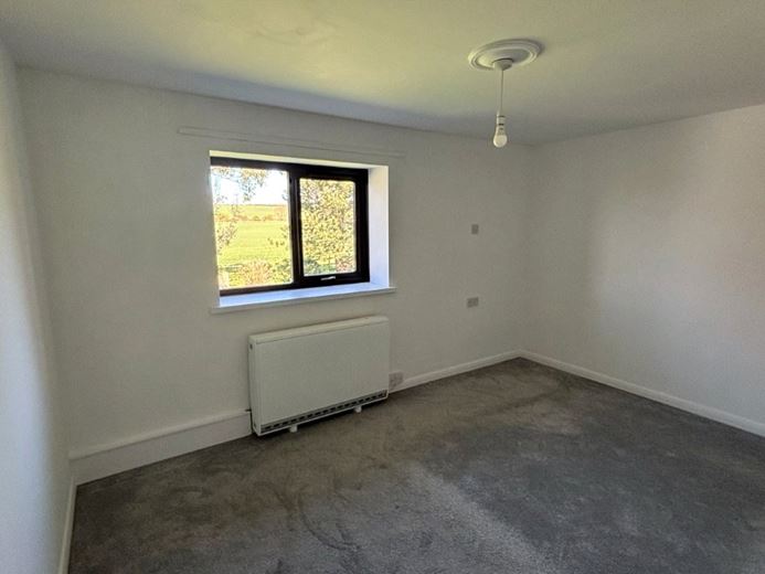 3 bedroom house, Bolsover Road, Woodthorpe S43 - Available