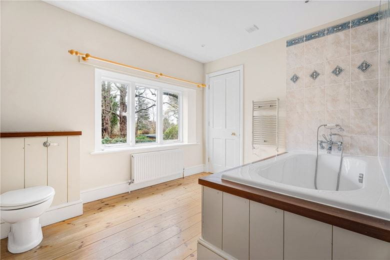 9 bedroom house, Turweston, Brackley NN13 - Available