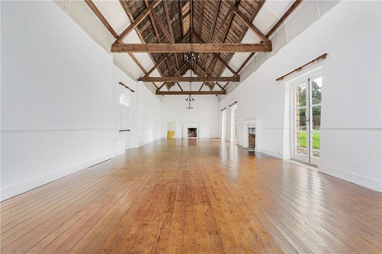 9 bedroom house, Turweston, Brackley NN13 - Available