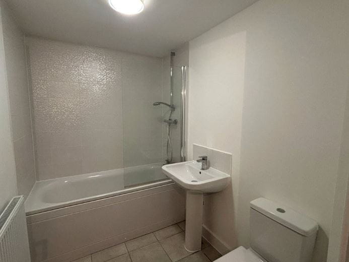 5 bedroom house, Comelybank Drive, Mexborough S64 - Available