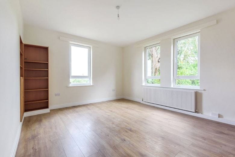 5 bedroom house, Holmsley Lane, Brierley S72 - Available