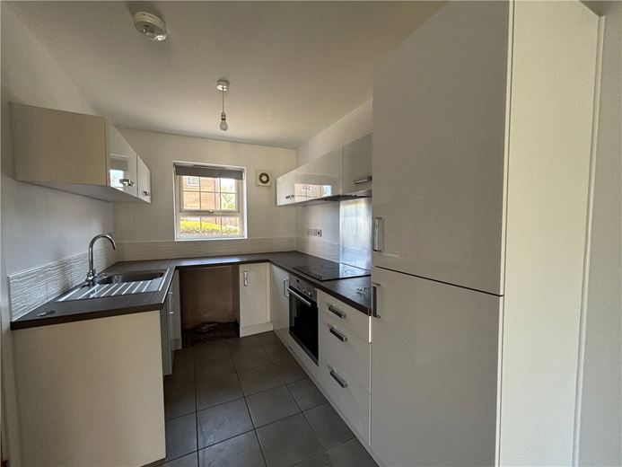 3 bedroom house, Comelybank Drive, Mexborough S64 - Available