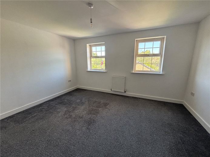 3 bedroom house, Comelybank Drive, Mexborough S64 - Available