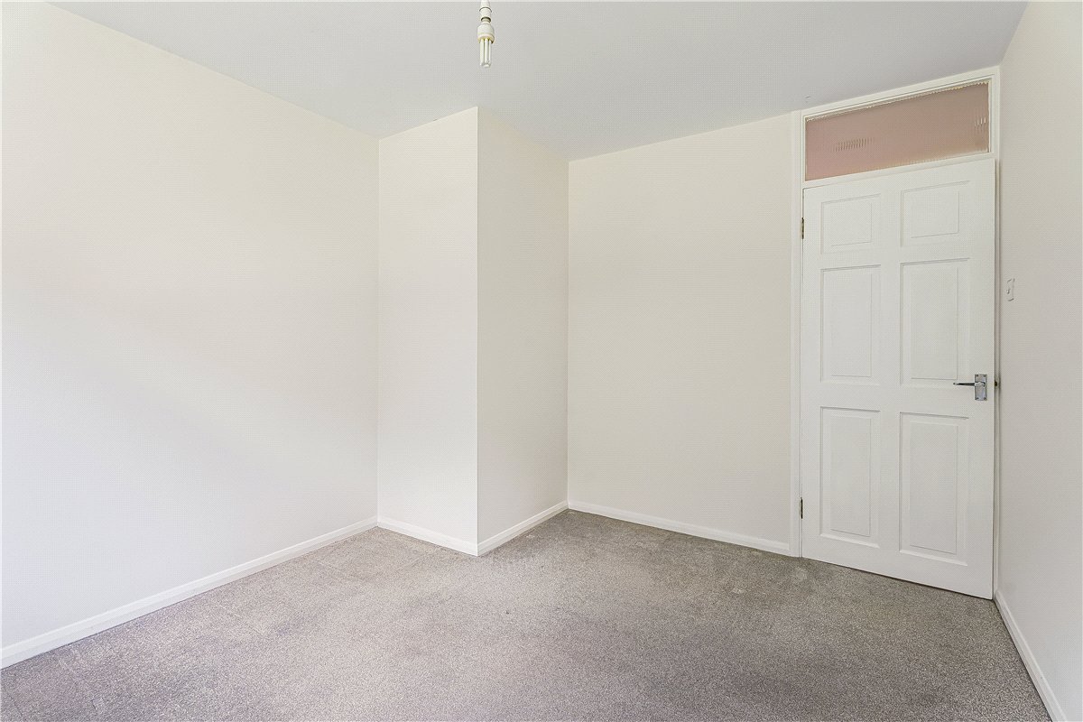 4 bedroom bungalow, London Road, Wendover HP22 - Available