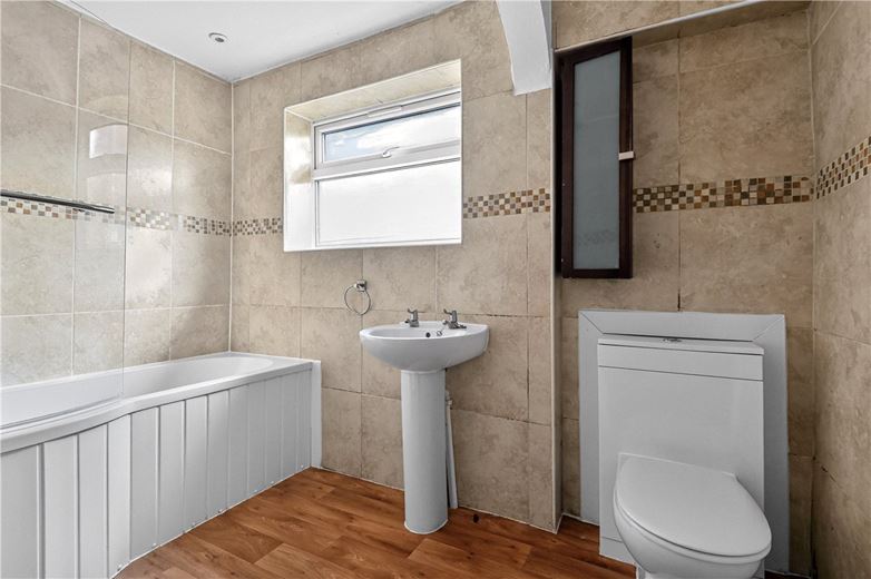 3 bedroom bungalow, Birch Grove, Birchmoor B78 - Available