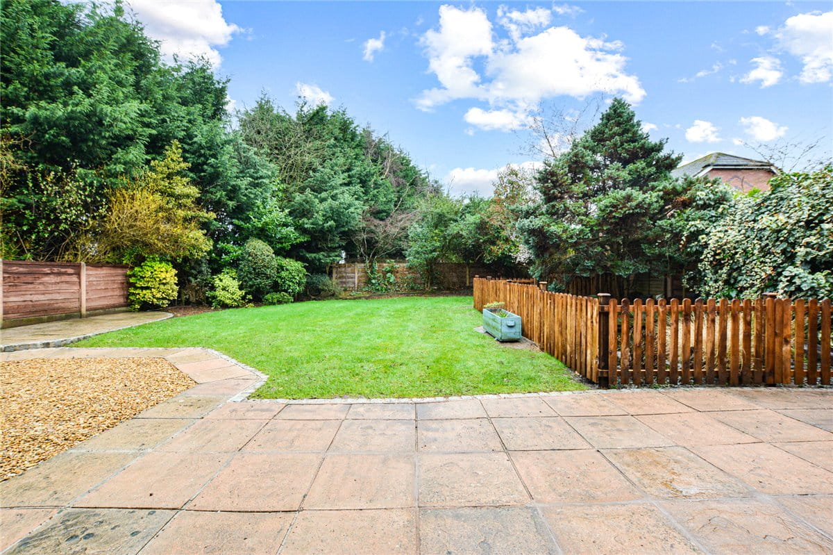 4 bedroom house, Burnside, Hale Barns WA15 - Available