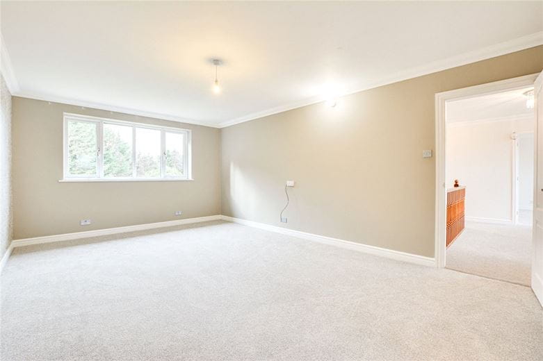 4 bedroom house, Burnside, Hale Barns WA15 - Available