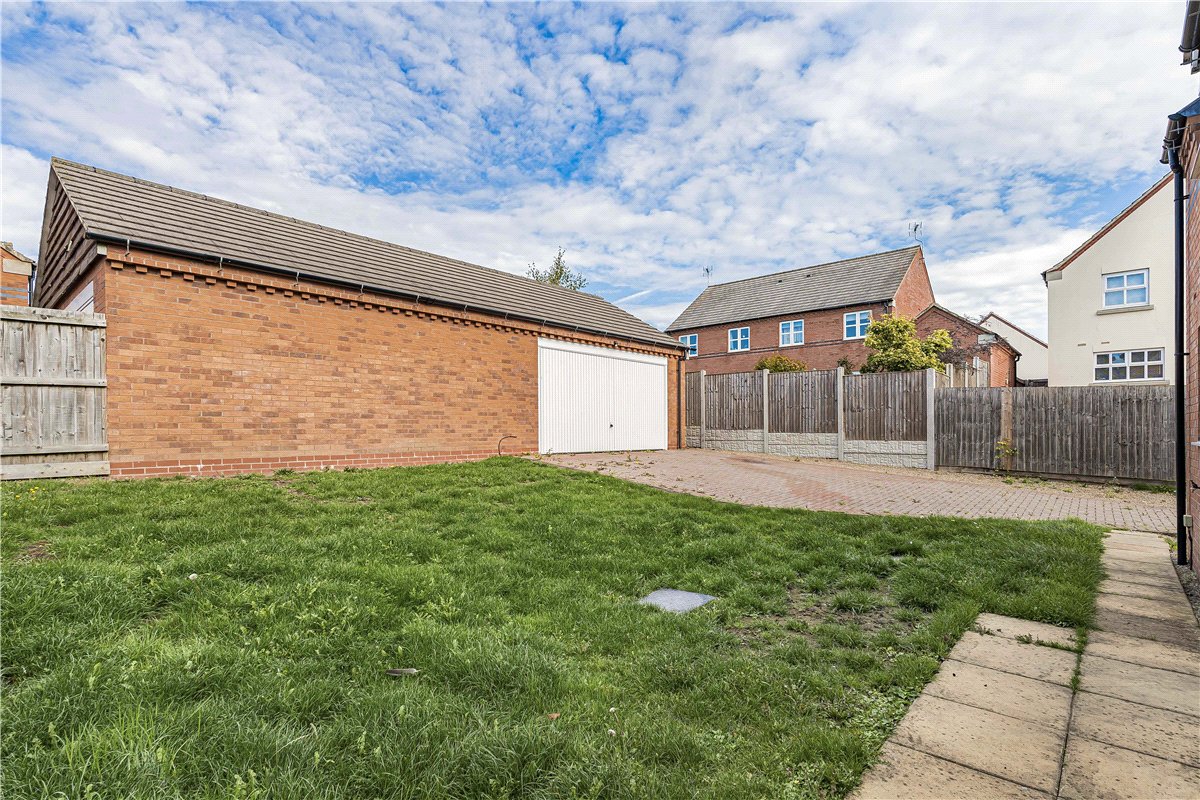 4 bedroom house, Thurgaton Way, Newton DE55 - Available