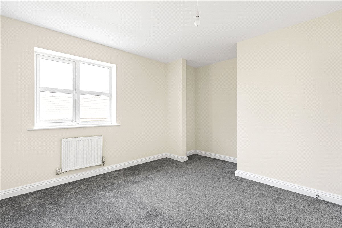 4 bedroom house, Thurgaton Way, Newton DE55 - Available