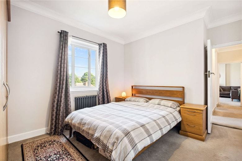 1 bedroom flat, Watchfield Court, Sutton Court Road W4 - Sold STC