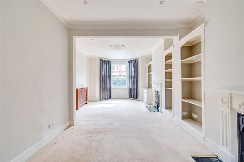4 bedroom house, Langthorne Street, London SW6 - Available