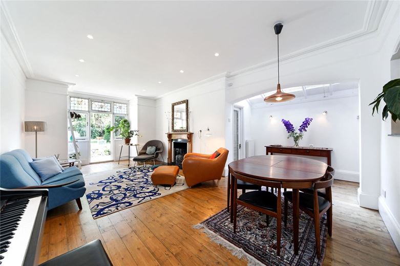 House for sale in London, Finlay Street, SW6 Fulham BNS110285