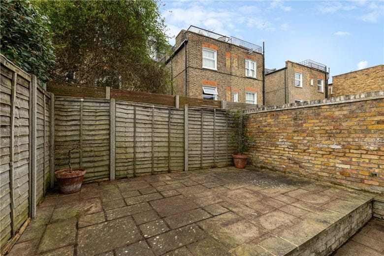 4 bedroom house, Firth Gardens, London SW6 - Available