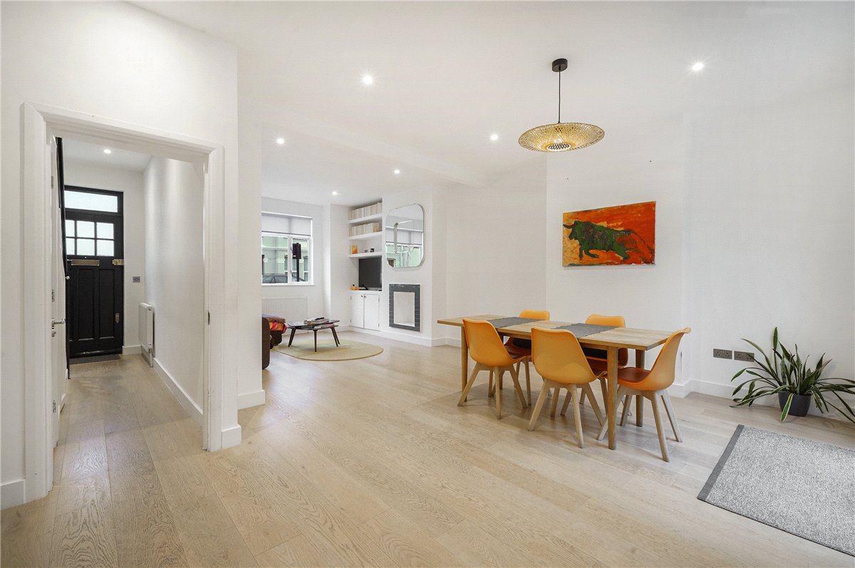 3 bedroom house, Colehill Lane, London SW6 - Available