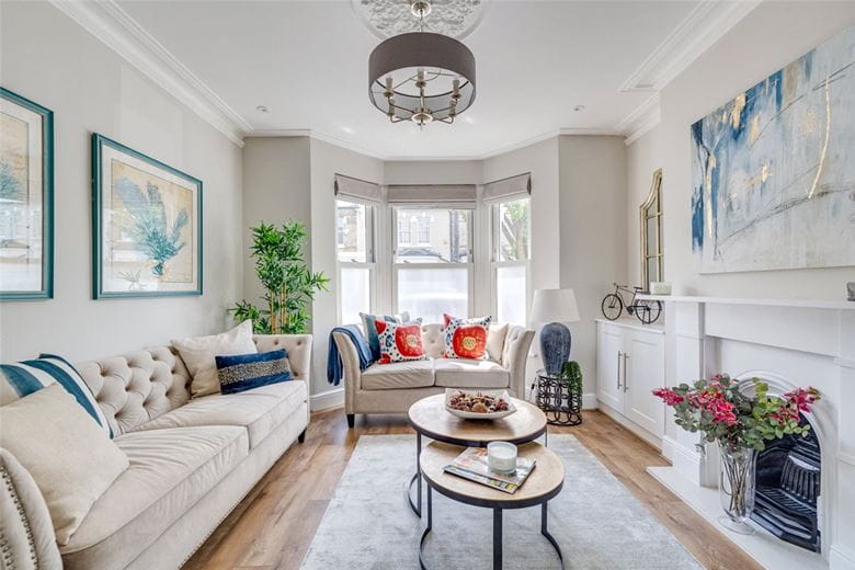 4 bedroom house, Rosaville Road, London SW6 - Available