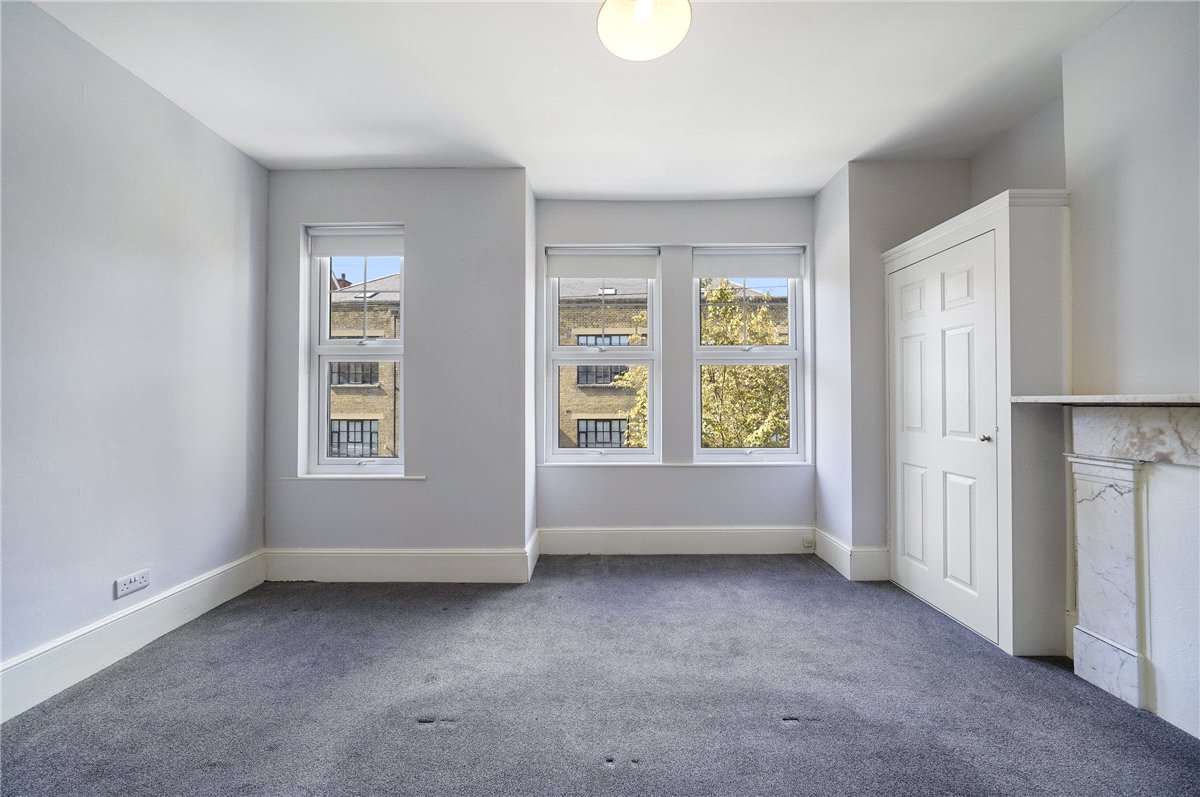 3 bedroom house, Rainville Road, London W6 - Available