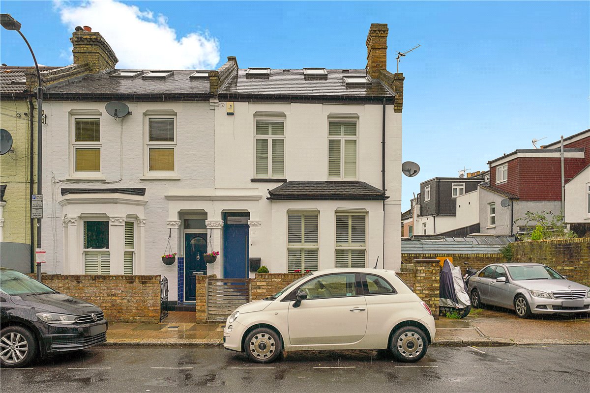 3 bedroom house, Delorme Street, London W6 - Sold
