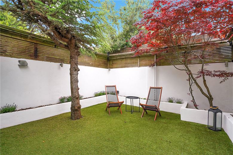 3 bedroom house, Delorme Street, London W6 - Sold