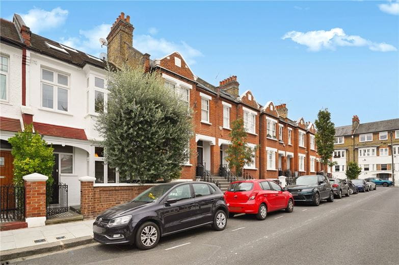 4 bedroom house, Vera Road, London SW6 - Available