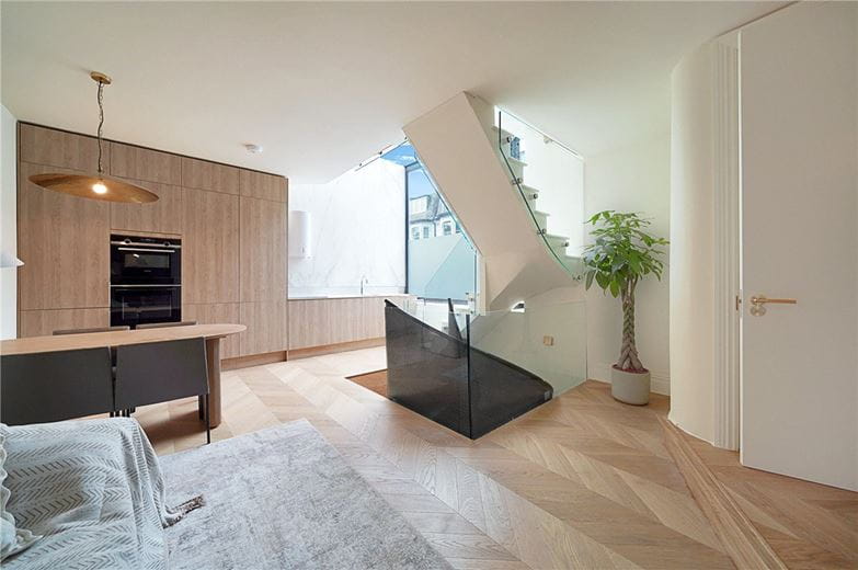3 bedroom house, Cortayne Road, London SW6 - Available