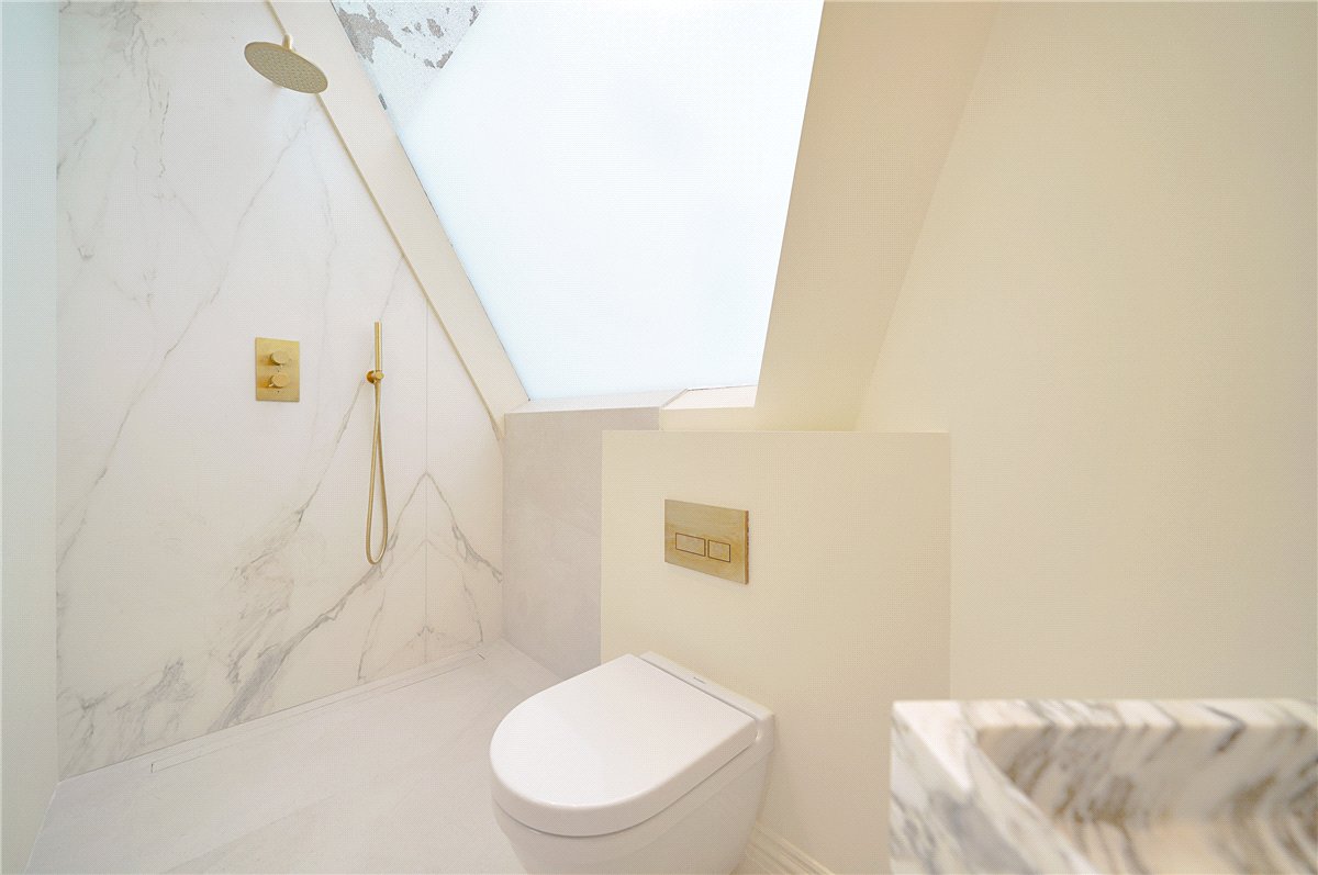 3 bedroom house, Cortayne Road, London SW6 - Available