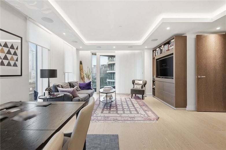 1 bedroom flat, Park Street, London SW6 - Available