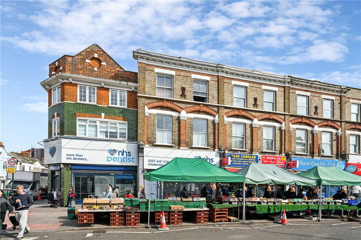 2 bedroom flat, North End Road, London SW6 - Available