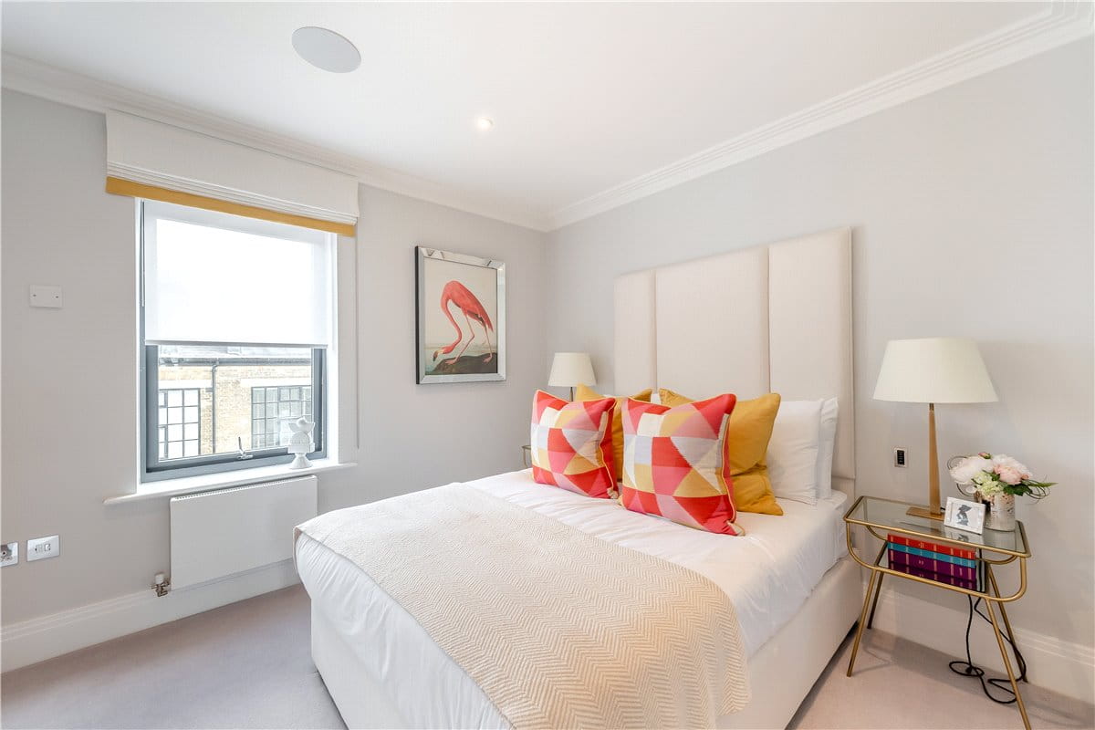 3 bedroom house, Rainville Road, London W6 - Available