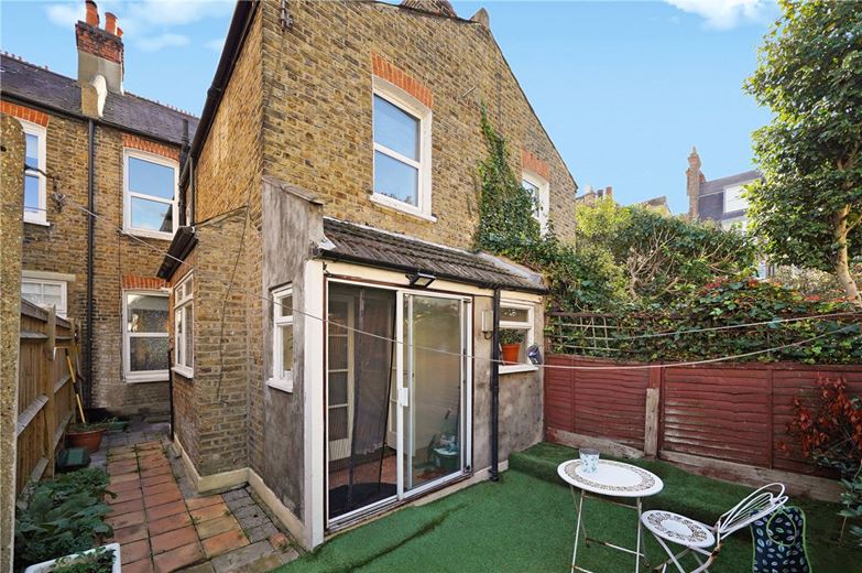 3 bedroom house, Burnfoot Avenue, London SW6 - Available