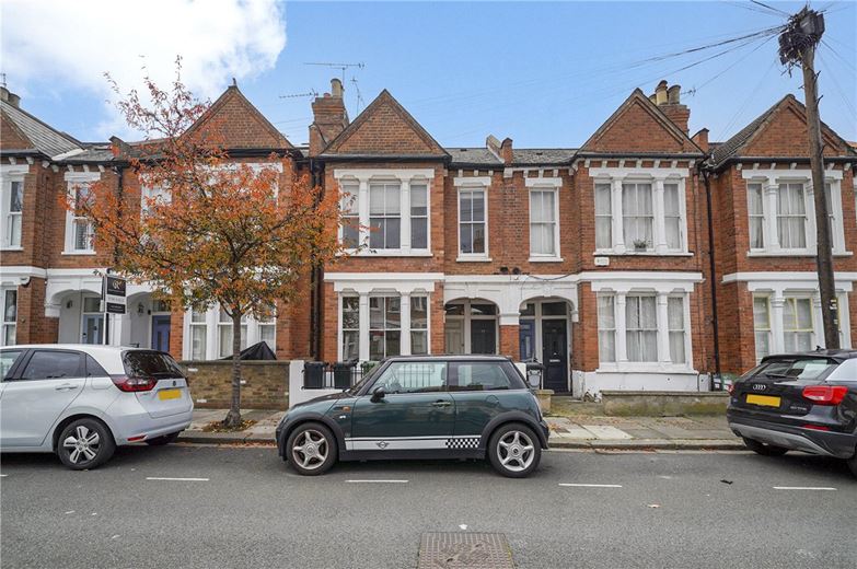 2 bedroom flat, Edenvale Street, London SW6 - Available