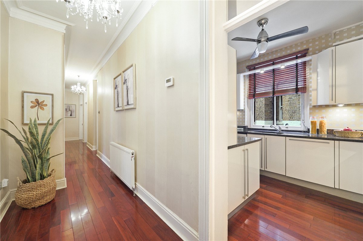 3 bedroom flat, Edith Road, London W14 - Available
