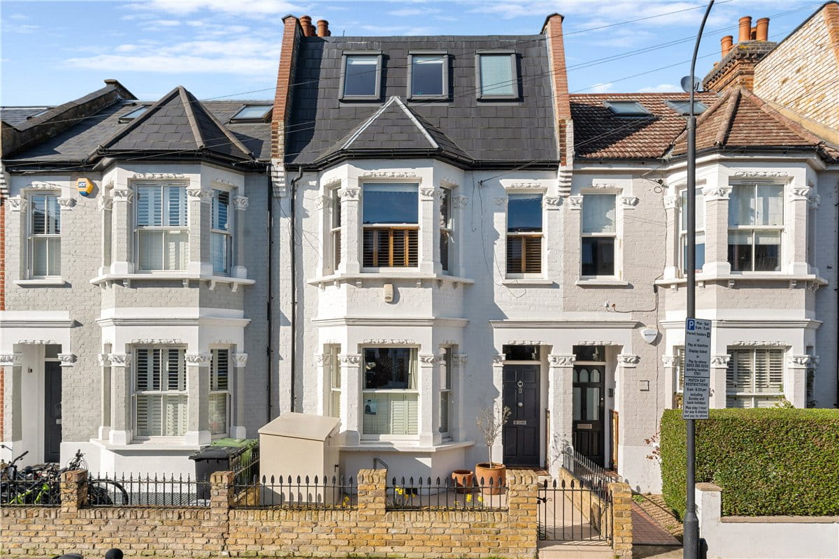 6 bedroom house, Queensmill Road, London SW6 - Available