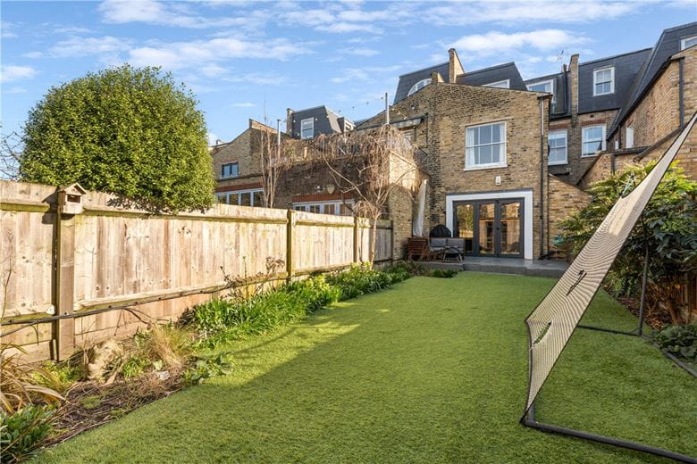 6 bedroom house, Queensmill Road, London SW6 - Available