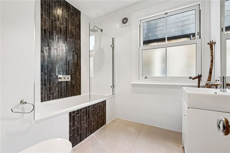 6 bedroom house, Queensmill Road, London SW6 - Available