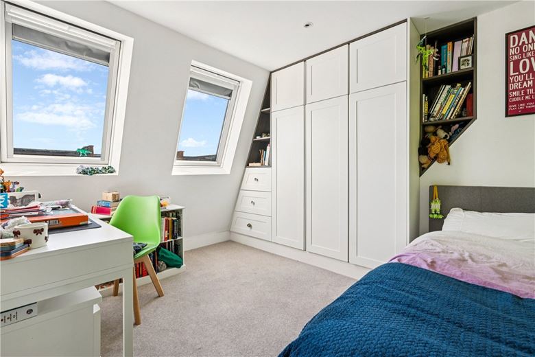 6 bedroom house, Queensmill Road, London SW6 - Available