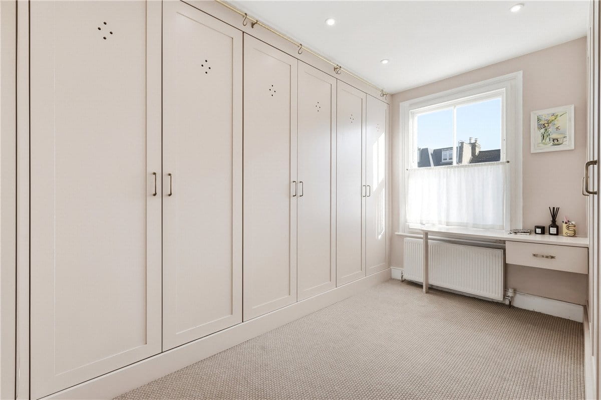 6 bedroom house, Delaford Street, London SW6 - Available