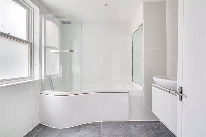 2 bedroom flat, Reporton Road, London SW6 - Sold