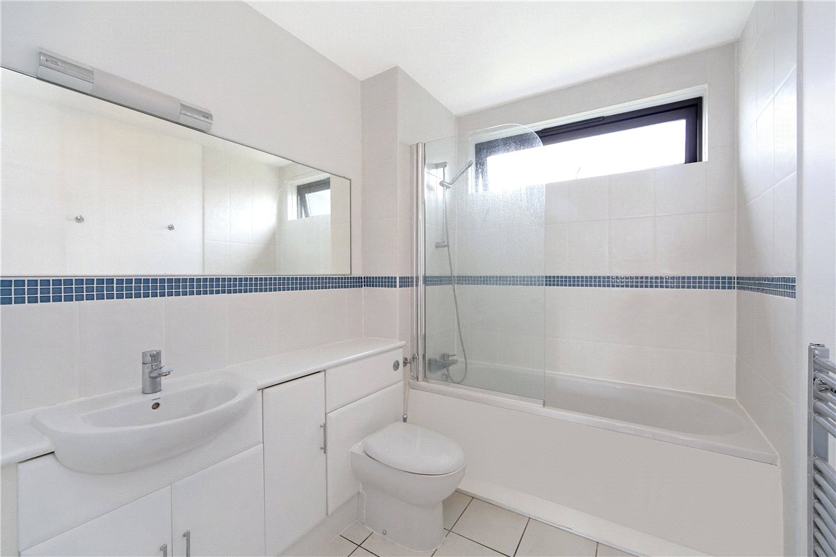 2 bedroom flat, Alder Lodge, 73 Stevenage Road SW6 - Sold