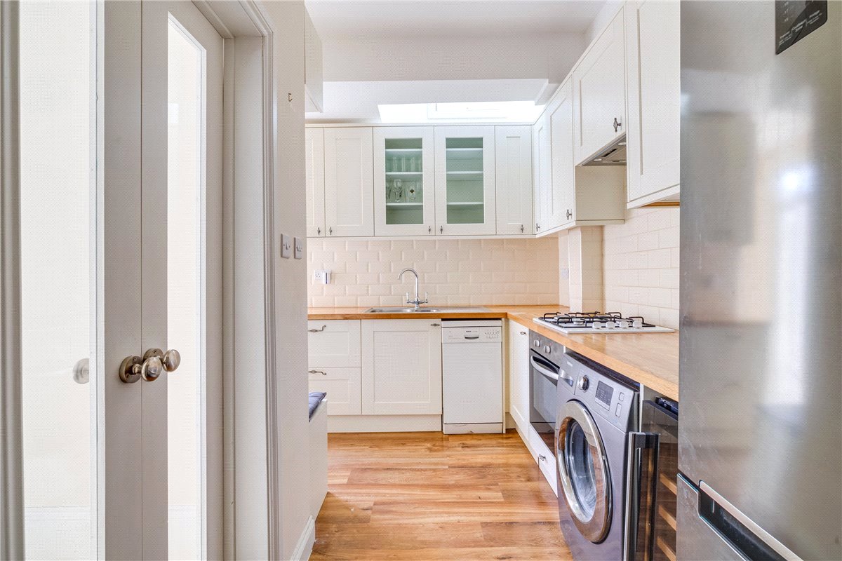 2 bedroom flat, St Andrews Road, London W14 - Sold