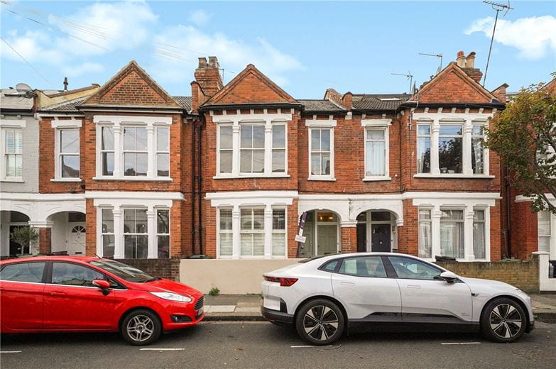 2 bedroom flat, Edenvale Street, London SW6 - Available