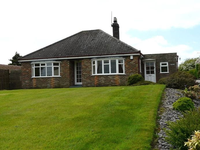 2 bedroom bungalow, Hunsingore, Wetherby LS22 - Let Agreed