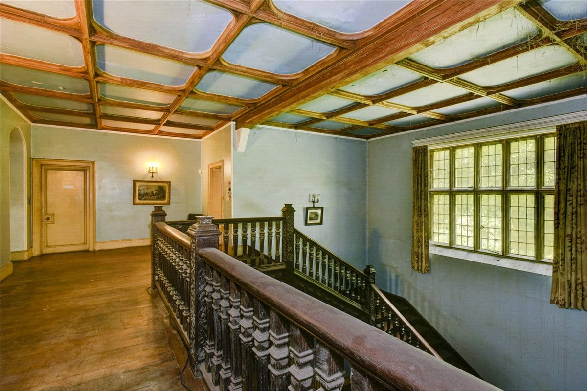 19 bedroom house, Bowden Hill, Lacock SN15 - Available