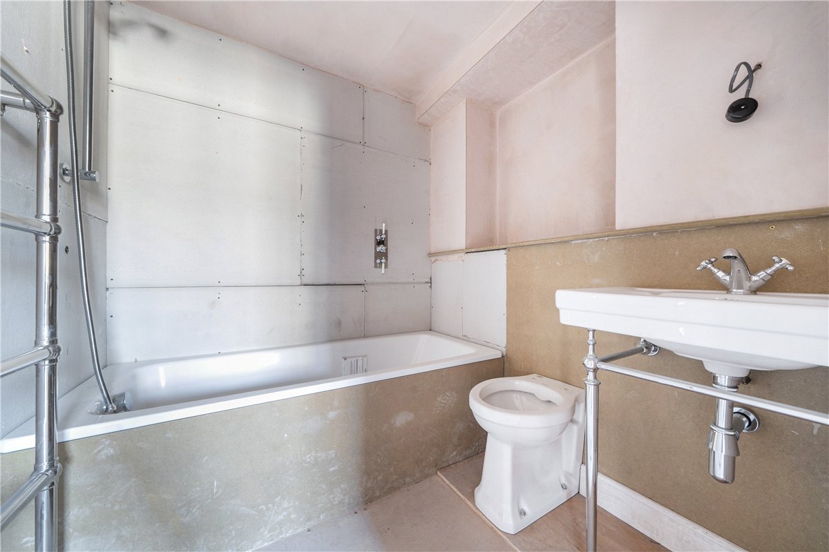 7 bedroom house, Bladud Buildings, Bath BA1 - Available