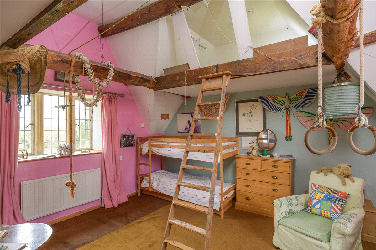 5 bedroom house, West Yatton, Yatton Keynell SN14 - Available