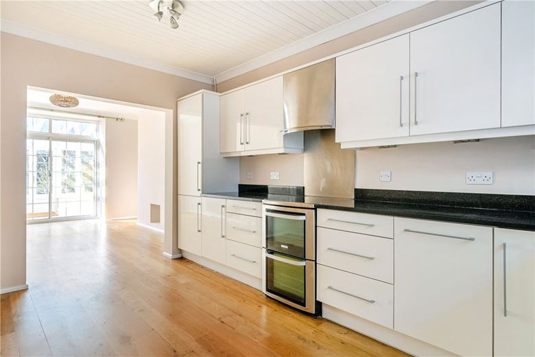 2 bedroom maisonette, New King Street, Bath BA1 - Sold STC