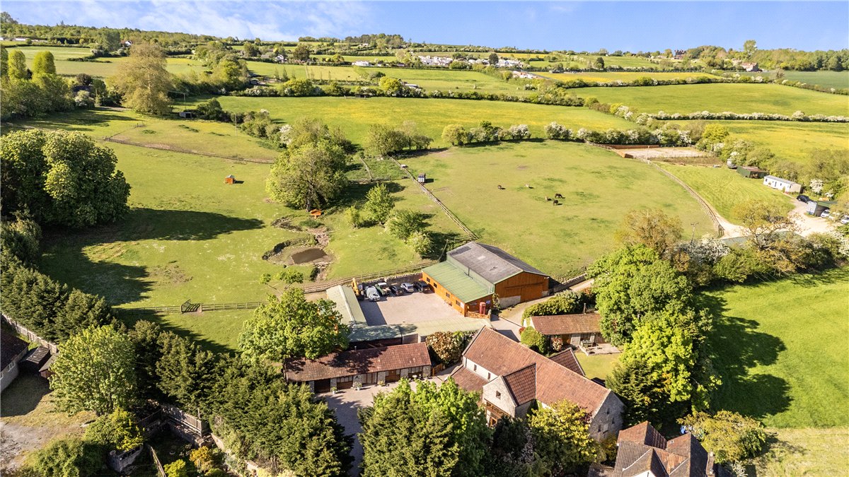 25.6 acres House, Siston, Bristol BS16 - Available
