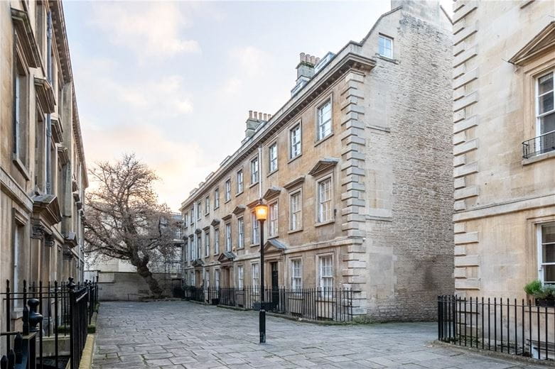 5 bedroom , North Parade Buildings, Bath BA1 - Available