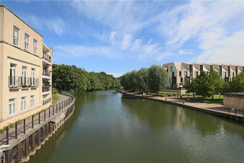 2 bedroom flat, Victoria Bridge Road, Bath BA1 - Sold STC